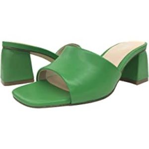 FARYL by Faryl Robin Pip Block Heels in Discontinued Kelly Green